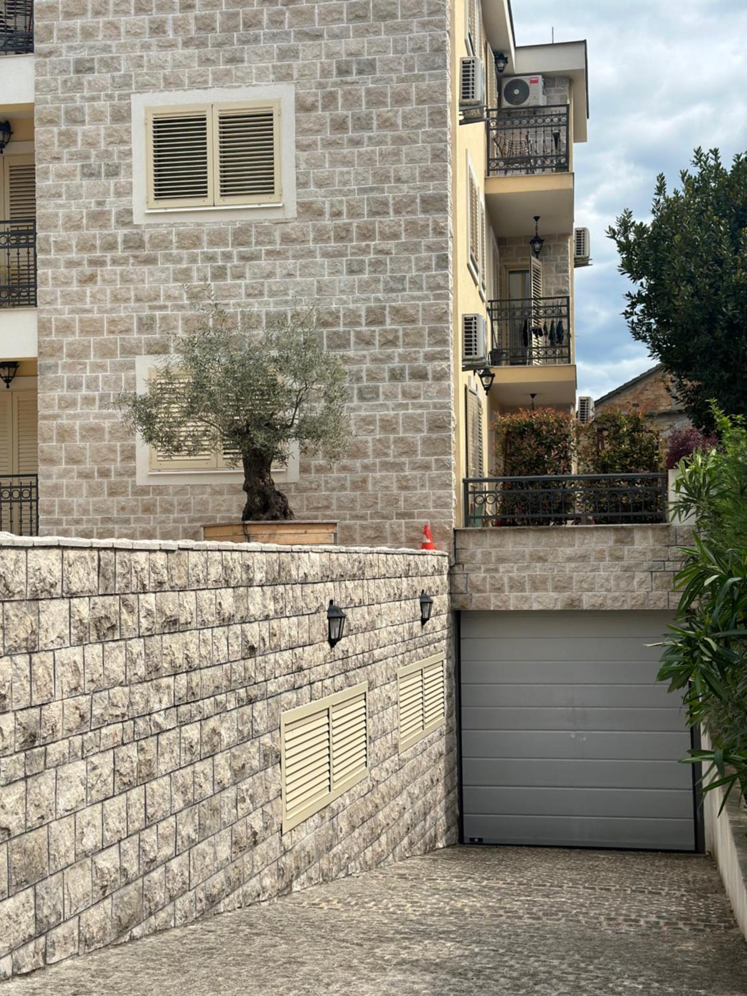 Apartman Tara Τίβατ Εξωτερικό φωτογραφία